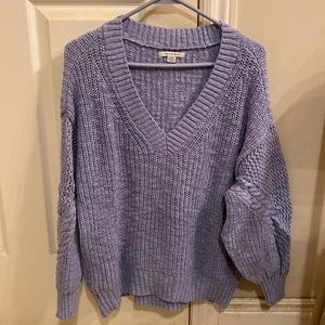 AE V-NECK SHAKER SWEATER PERIWINKLE IN COLOR SIZE M